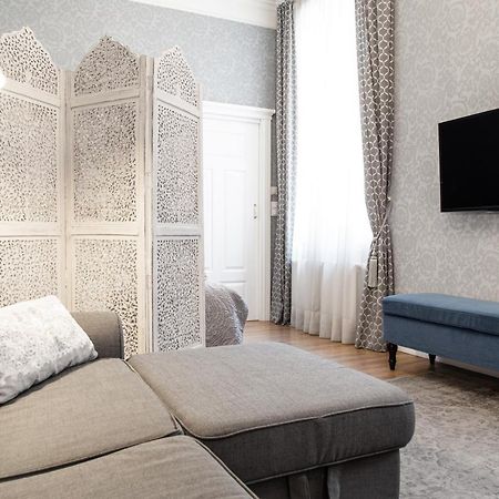 Househost Apartment :Zacisze Street คราคูฟ ภายนอก รูปภาพ
